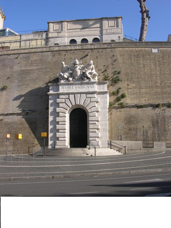 Vatican White Domus Apartment Rome Exterior photo